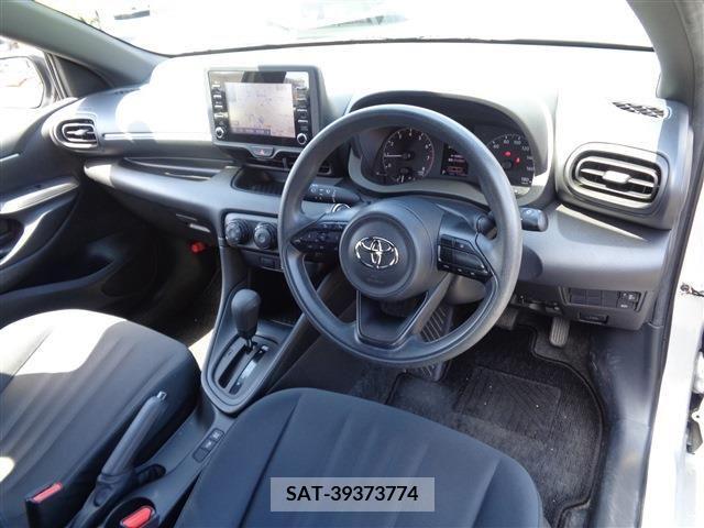 Toyota YARIS 2020-04 347570-21
