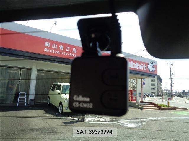 Toyota YARIS 2020-04 347570-29