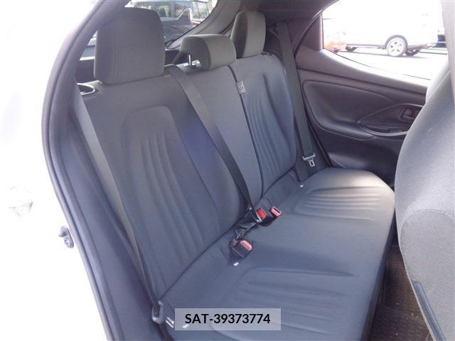 Toyota YARIS 2020-04 347570-18