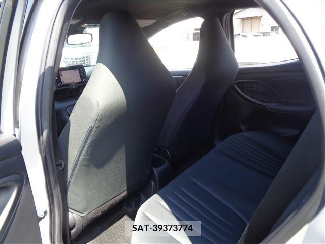 Toyota YARIS 2020-04 347570-27