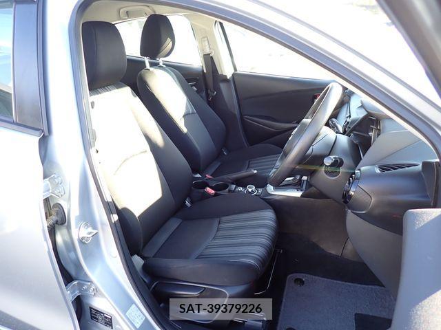 Mazda DEMIO 2018-05 203705-15