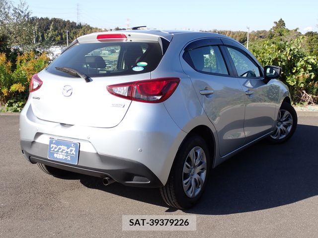 Mazda DEMIO 2018-05 203705-2