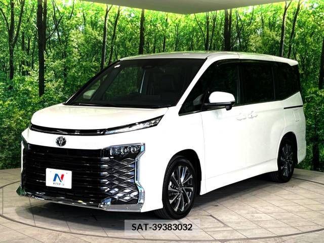 Toyota VOXY 2023-04 222472-18