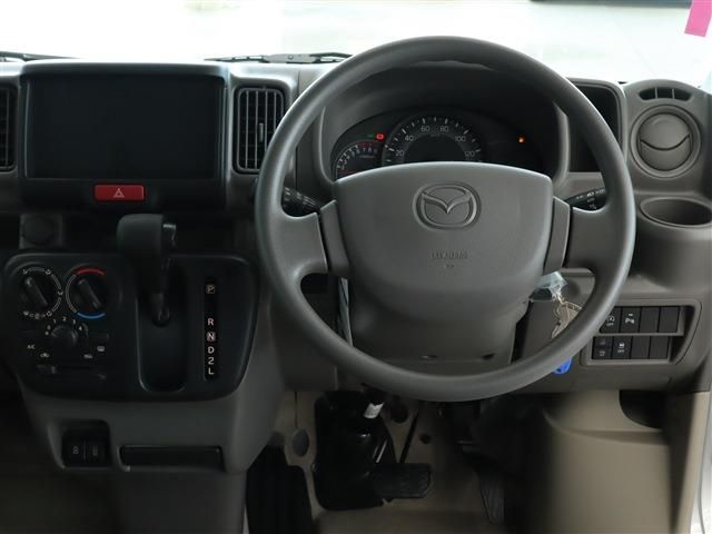 Mazda SCRUM VAN 2022-10 7436-1