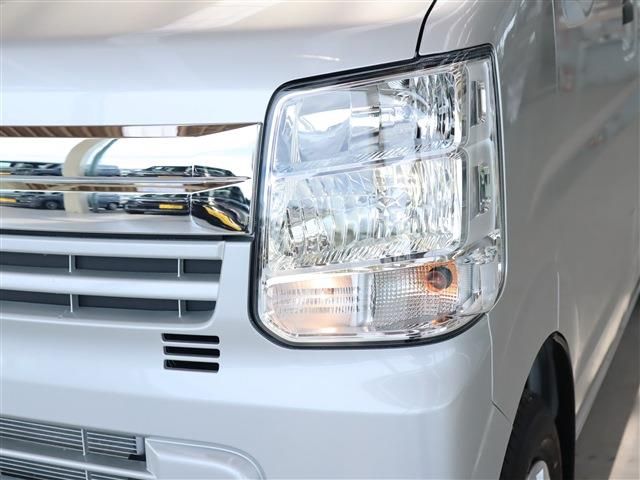 Mazda SCRUM VAN 2022-10 7436-23