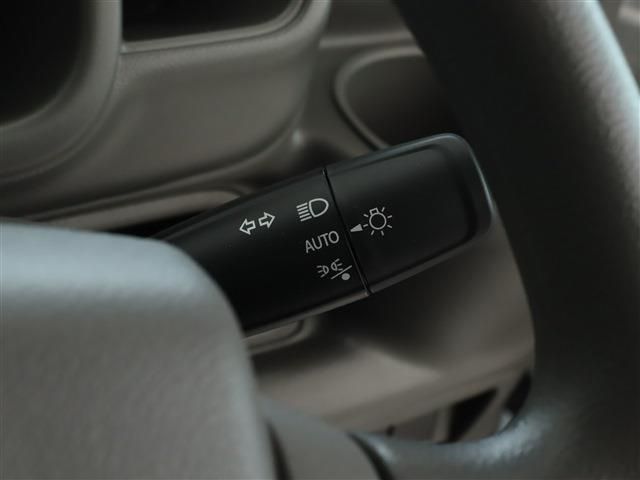 Mazda SCRUM VAN 2022-10 7436-5
