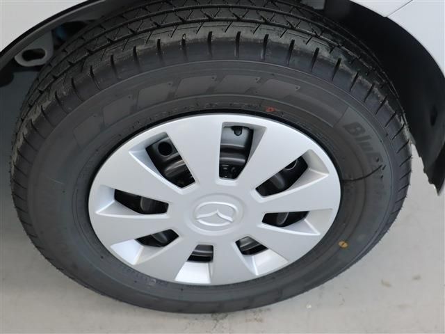 Mazda SCRUM VAN 2022-10 7436-11