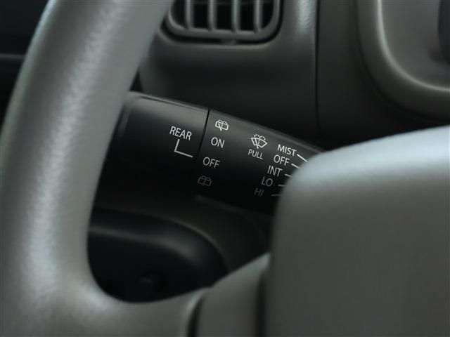Mazda SCRUM VAN 2022-10 7436-4