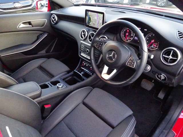 Mercedes Benz A-CLASS 2016-06 194154-3