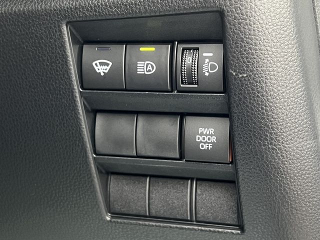 Toyota VOXY 2022-10 4482-11