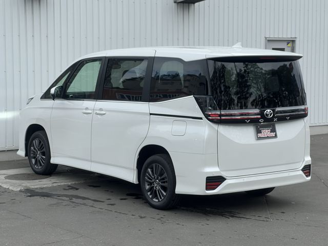 Toyota VOXY 2022-10 4482-2