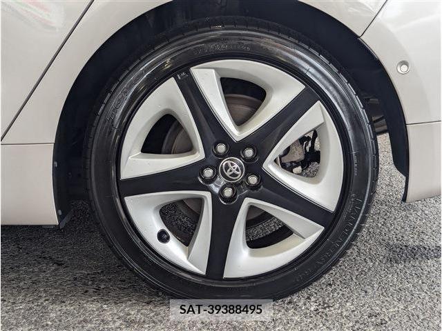 Toyota PRIUS 2016-04 378241-16