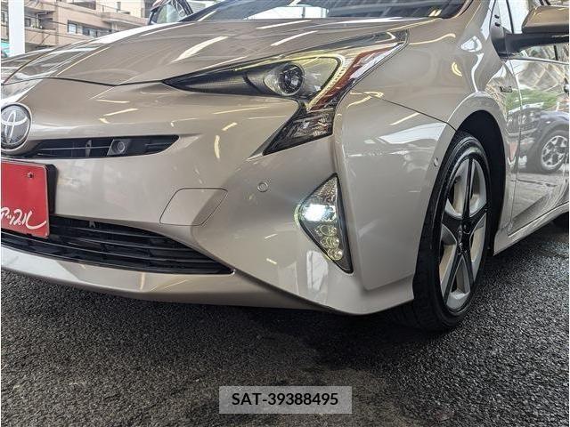 Toyota PRIUS 2016-04 378241-15
