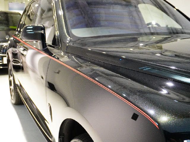 ROLLS-ROYCE CULLINAN 2021-09 181243-12