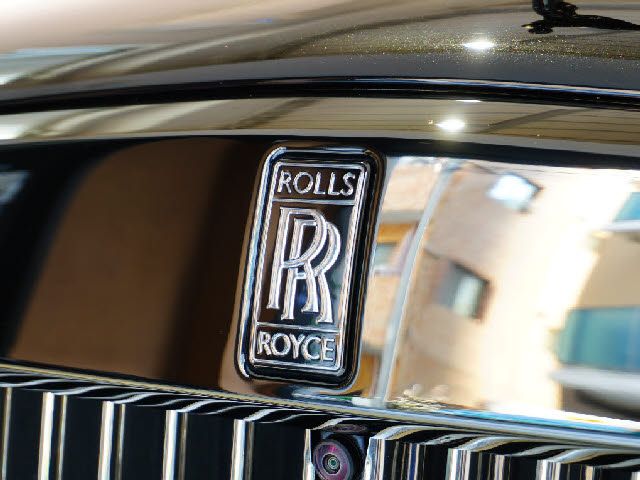 ROLLS-ROYCE CULLINAN 2021-09 181243-10