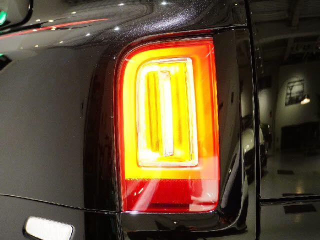 ROLLS-ROYCE CULLINAN 2021-09 181243-19