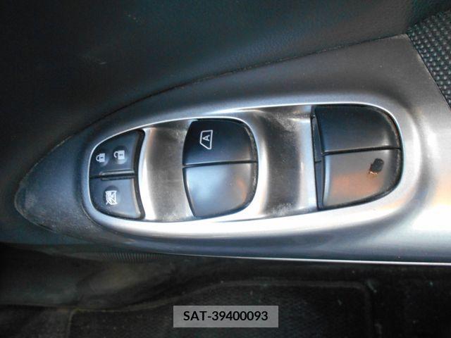 Nissan JUKE 2017-01 362248-18