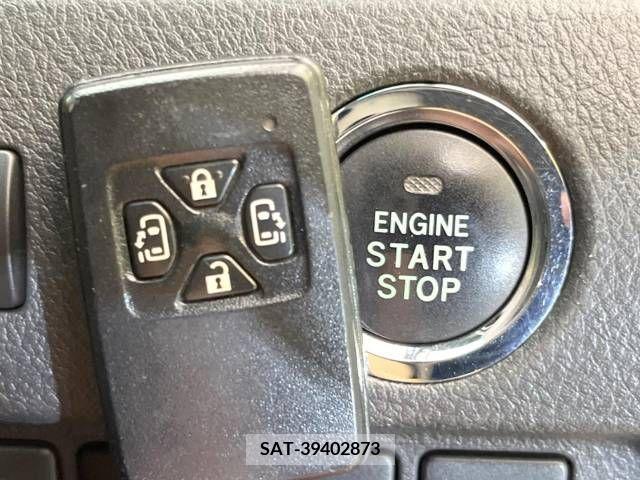 Toyota VELLFIRE 2012-03 369819-7