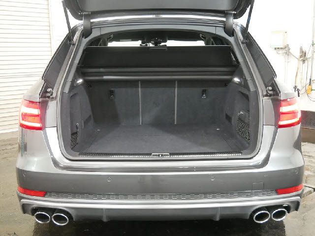 Audi S4 2017-09 18694-16