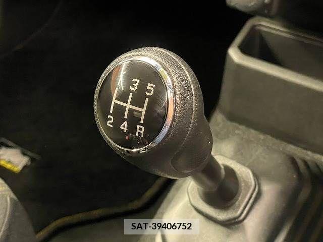 Suzuki JIMNY 2018-07 331405-8