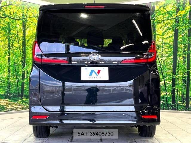 Toyota NOAH 2023-04 208123-15