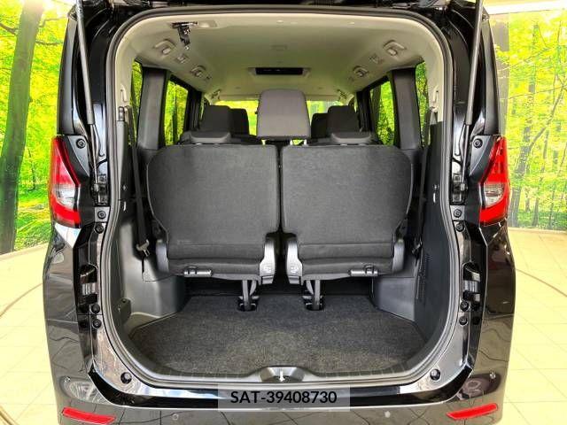 Toyota NOAH 2023-04 208123-11
