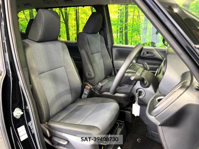 Toyota NOAH 2023-04 208123-8