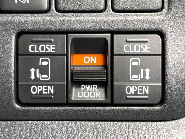 Toyota VOXY 2017-09 27578-3