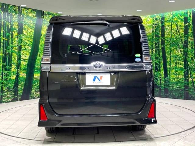 Toyota VOXY 2017-09 27578-16