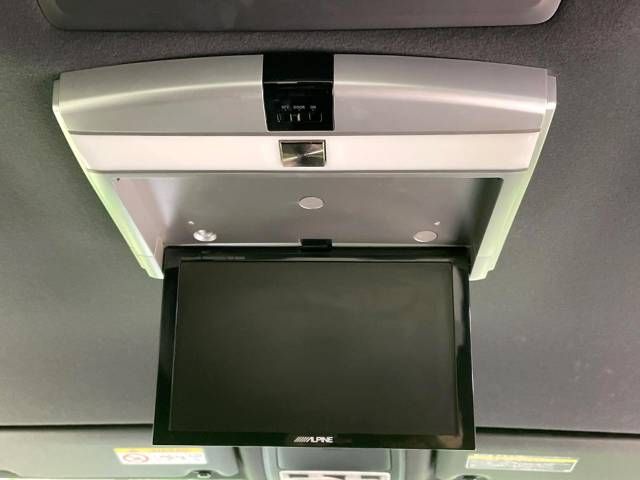 Toyota VOXY 2017-09 27578-2