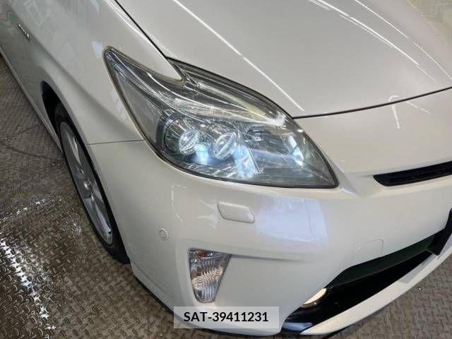 Toyota PRIUS 2013-07 380744-12