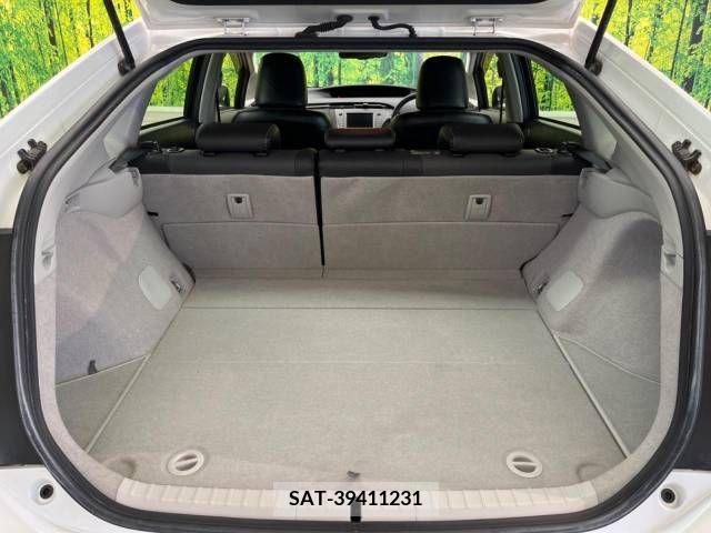 Toyota PRIUS 2013-07 380744-10