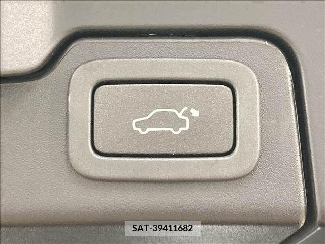 ROVER RANGE ROVER 2019-06 244965-10