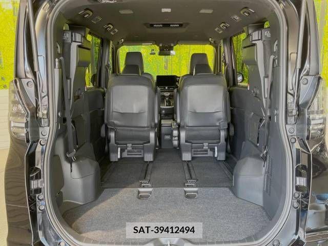 Toyota VOXY 2023-10 289294-11
