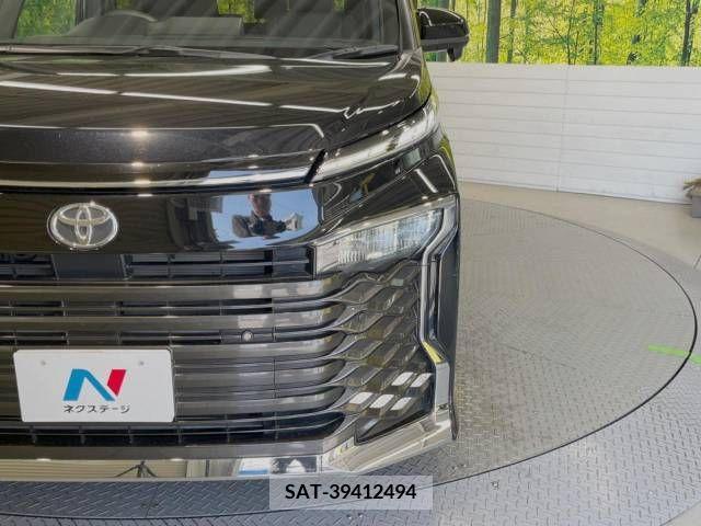 Toyota VOXY 2023-10 289294-13