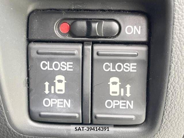 Honda N BOX CUSTOM 2012-10 377631-5