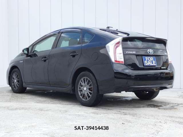 Toyota PRIUS 2012-02 328056-3