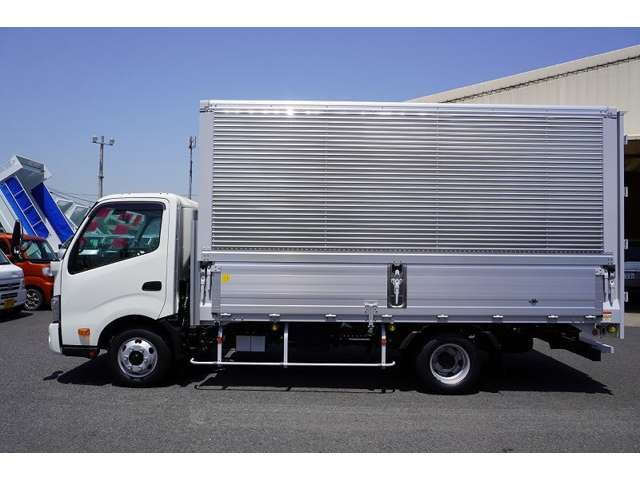 Hino DUTRO 2022-10 3107-2