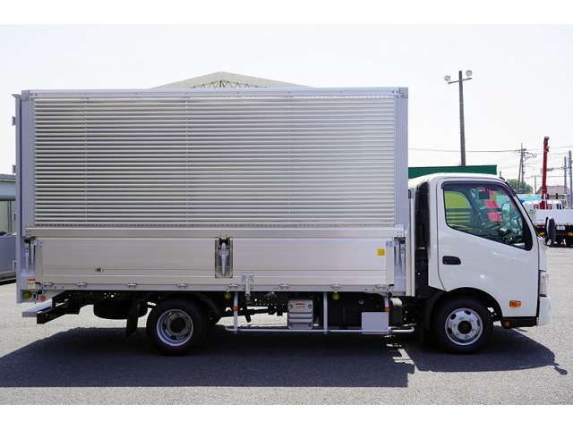 Hino DUTRO 2022-10 3107-4