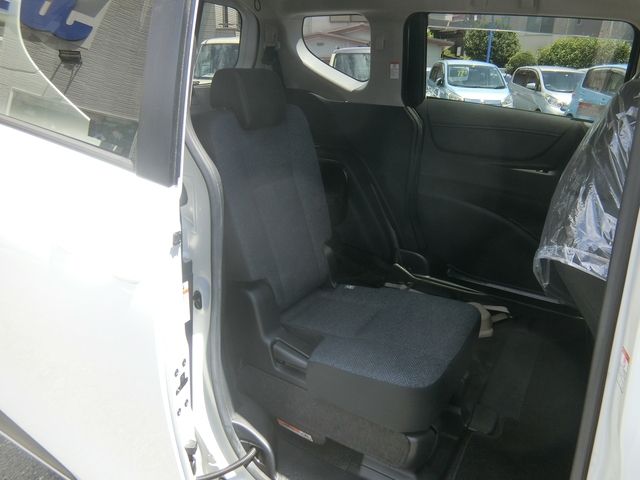 Toyota SIENTA 2017-06 5233-8