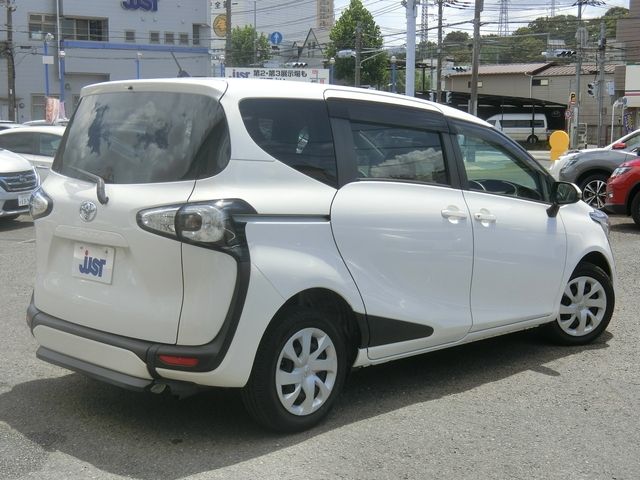 Toyota SIENTA 2017-06 5233-2