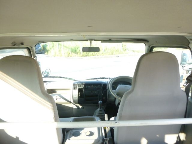 Nissan ATLAS 2009-10 7713-26