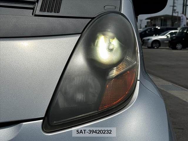 Mitsubishi I 2006-02 387634-29