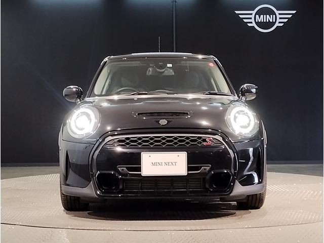 Bmw MINI 2022-01 23974-3