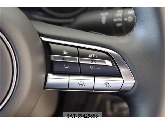 Mazda MAZDA3 2022-10 301069-8