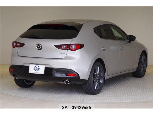 Mazda MAZDA3 2022-10 301069-9