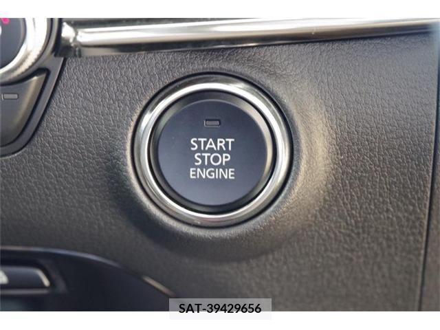 Mazda MAZDA3 2022-10 301069-6