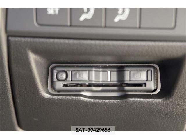 Mazda MAZDA3 2022-10 301069-5