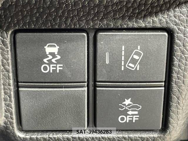 Honda N BOX CUSTOM 2018-05 364916-4