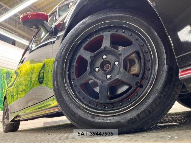 Nissan NOTE 2019-04 279985-13